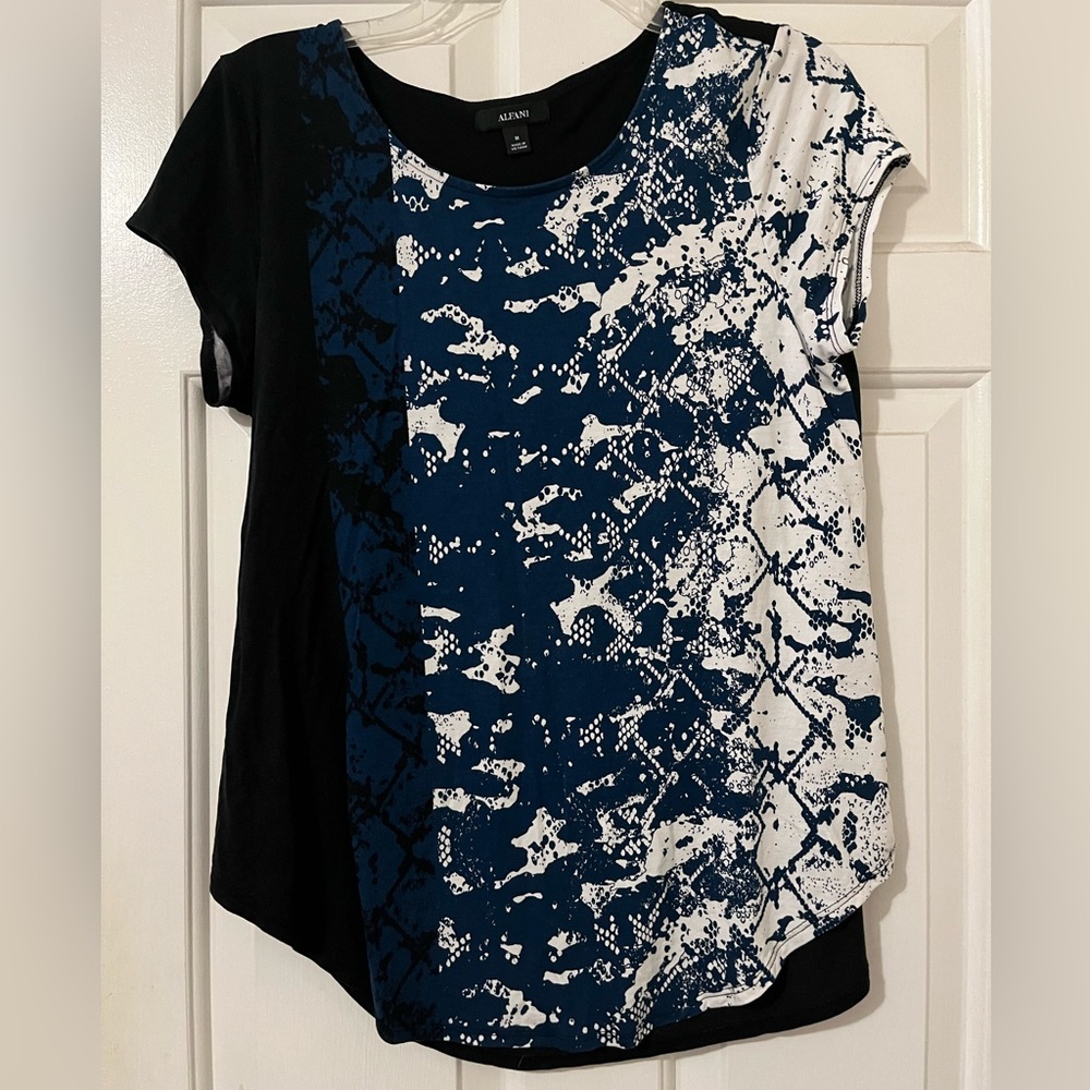 Women’s short sleeved tshirt